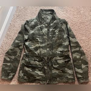 Old Navy Women’s Camo Utility Jacket - Size Small